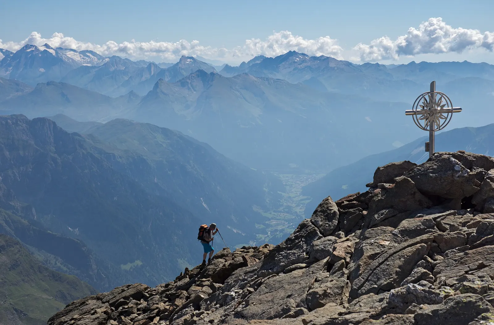 The last metres to the summit cross
